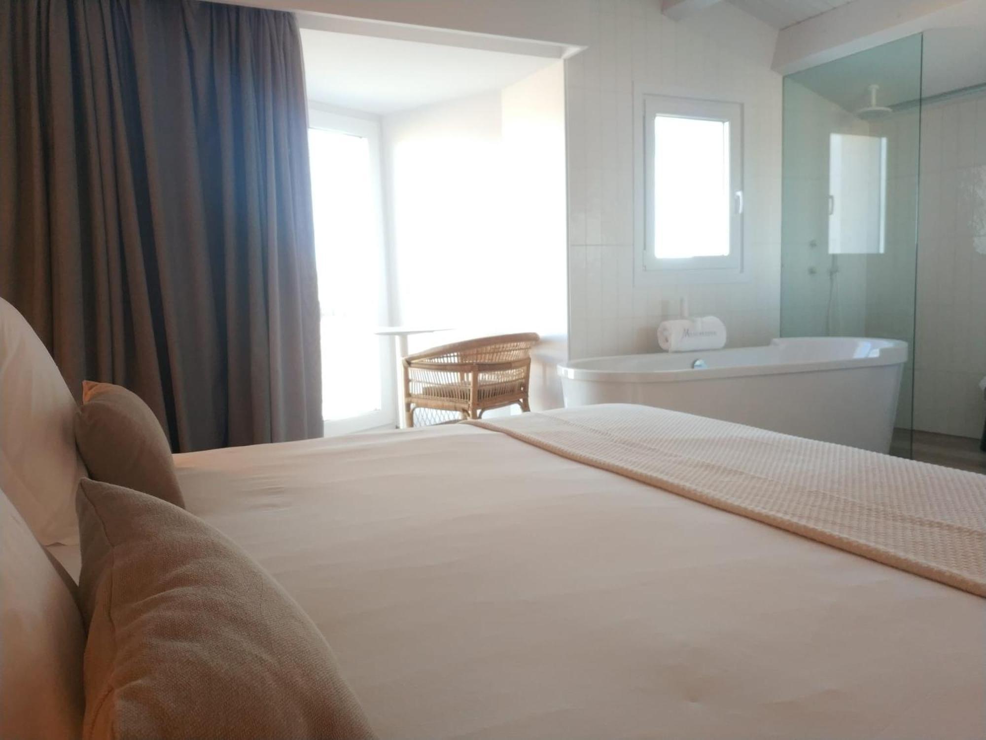 דלטברה Hotel Mas Catxina מראה חיצוני תמונה